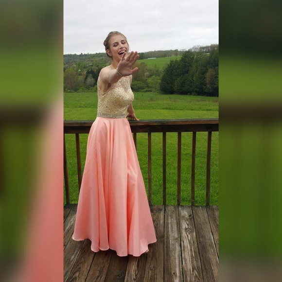 Peach Prom dress - Picture 2 of 2